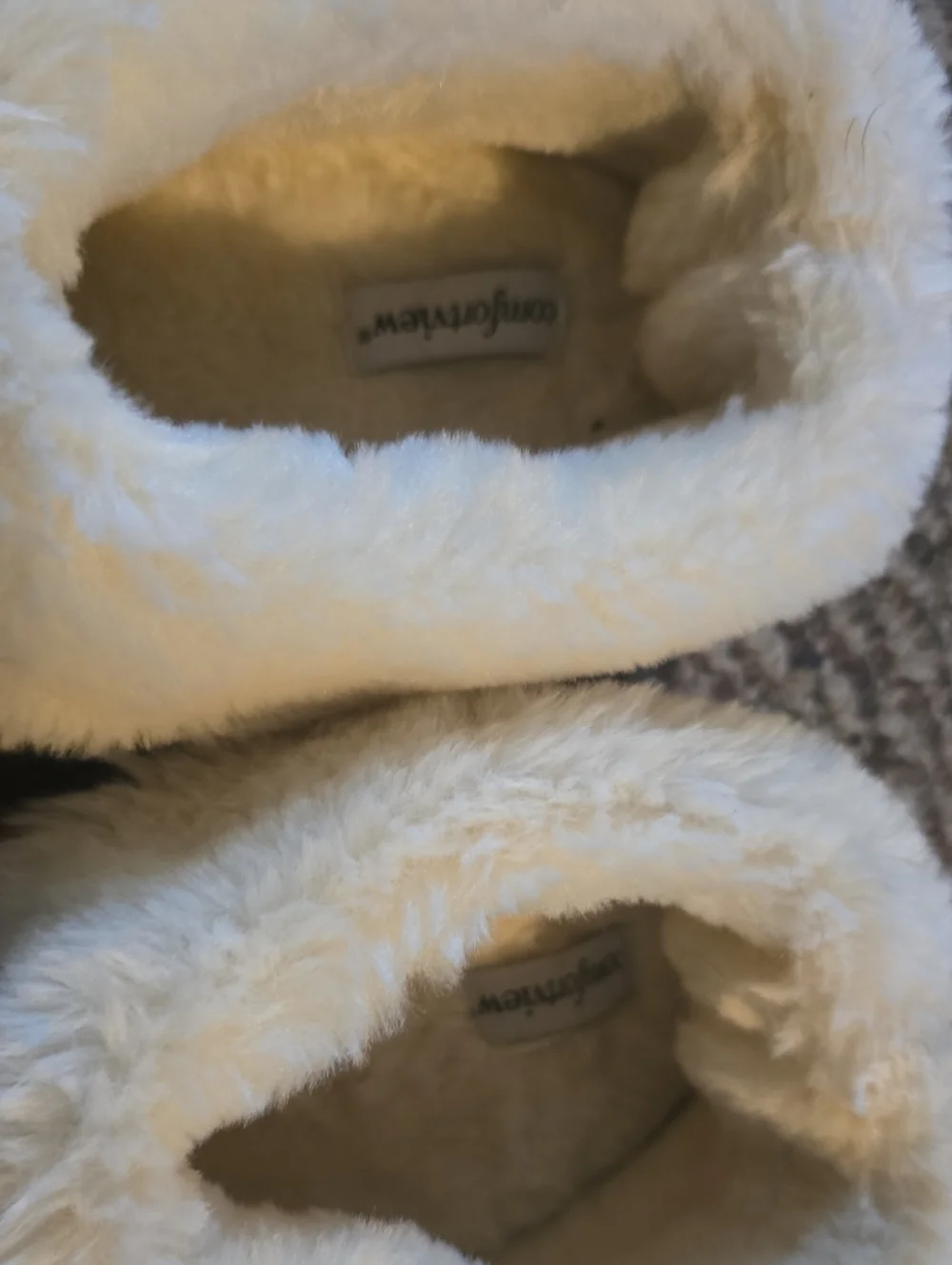 comfortview Men Tan Faux-Fur Lined Slip-On Slippers